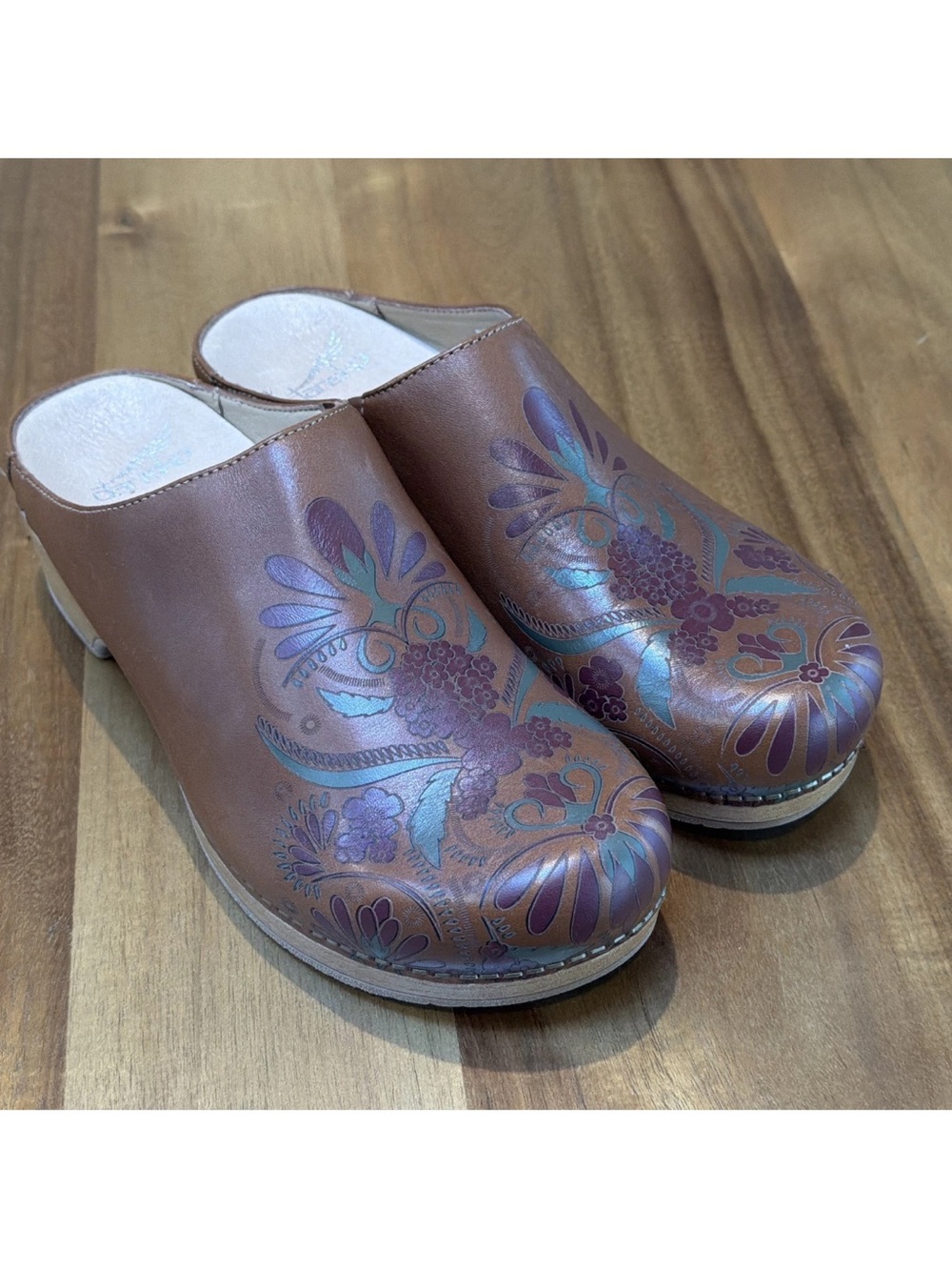 DANSKO BRENDA BROWN LEATHER BURGUNDY & GREEN FLORAL WOOD HEEL CLOGS 39/8.5-9